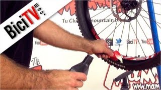 Cómo convertir en Tubeless una rueda de bicicleta [upl. by Haikezeh]