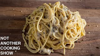 how to make REAL CACIO E PEPE like they do in ROME [upl. by Enylhsa]