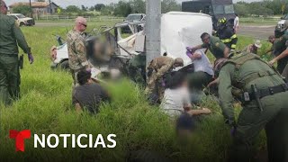 Accidente de camioneta con inmigrantes deja 11 muertos  Noticias Telemundo [upl. by Maon371]