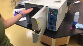 Using autoclave [upl. by Carlos]