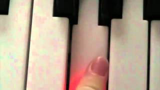 How to play a G note on the piano [upl. by Gawlas]