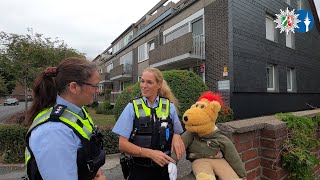 Fußgängerführerschein Straße überqueren mit Sichthindernis [upl. by Rapsag]