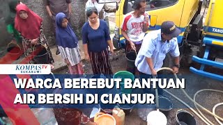 Warga Berebut Bantuan Air Bersih Di Cianjur [upl. by Ardnac]