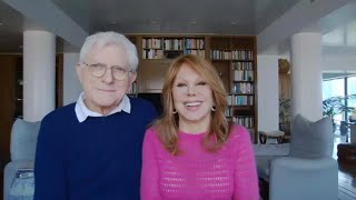 Marlo Thomas  Phil Donahue on the secrets of marriage [upl. by Berger112]