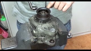 ᴴᴰHow to fully rebuild a Toyota  Denso  Alternator with new bearings [upl. by Hiasi]