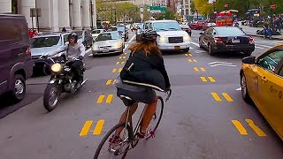 Bike Messenger Riding Fast and Fluid Through NYC Traffic [upl. by Cortney]