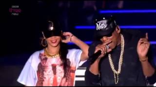 Rihanna ft Jay z Run this town Talk that talk and Umbrella live at Hackney [upl. by Atteynot]